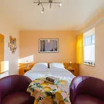 Apartamento Der Suedschwede ... Dein Gaestehaus Mitten In Und Nah Zum Zingst