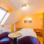 Der Suedschwede ... Dein Gaestehaus Mitten In Und Nah Zum