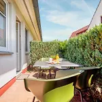 Der Suedschwede ... Dein Gaestehaus Mitten In Und Nah Zum Apartamento