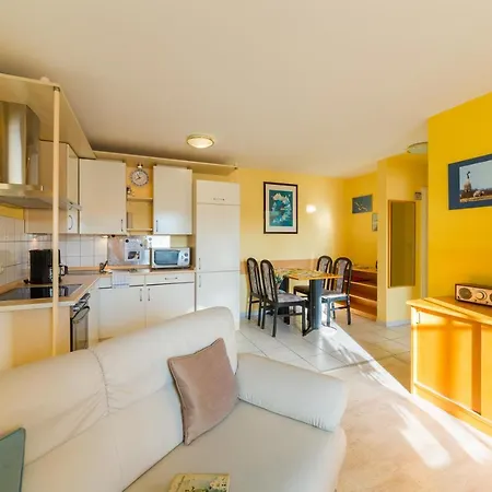 Apartment Der Südschwede ... Dein Mitten In Und Nah Zum Ostseeheilbad Zingst